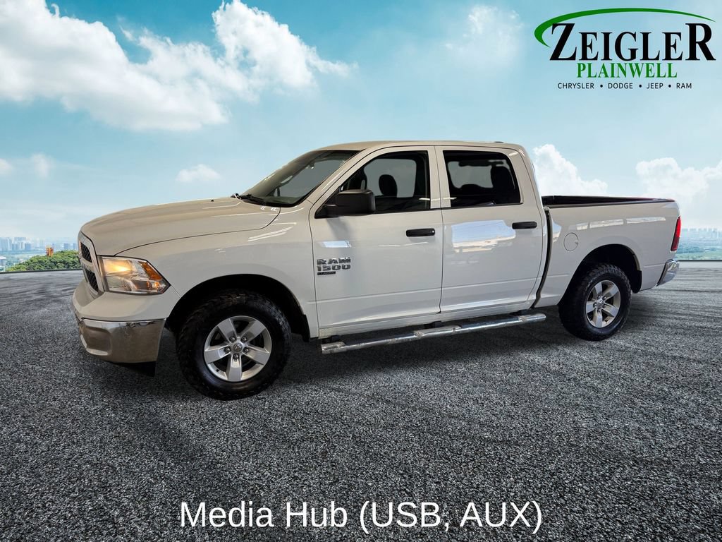 Used 2019 RAM 1500 ST w/ SXT Appearance Group AWD/4WD image 2