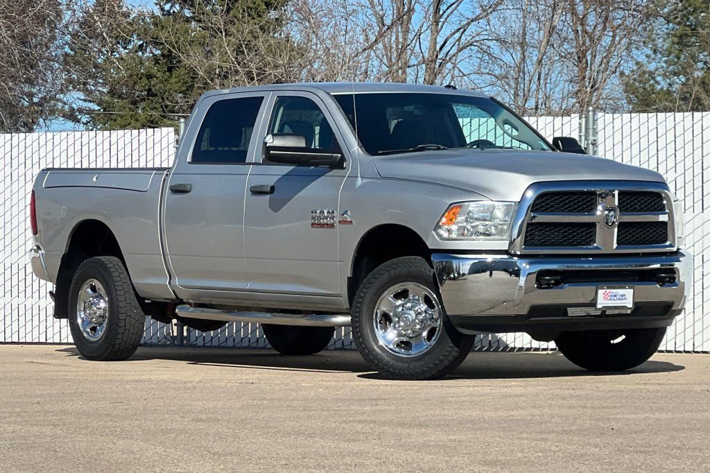 Used 2013 RAM 2500 Tradesman w/ Chrome Appearance Group AWD/4WD image 2