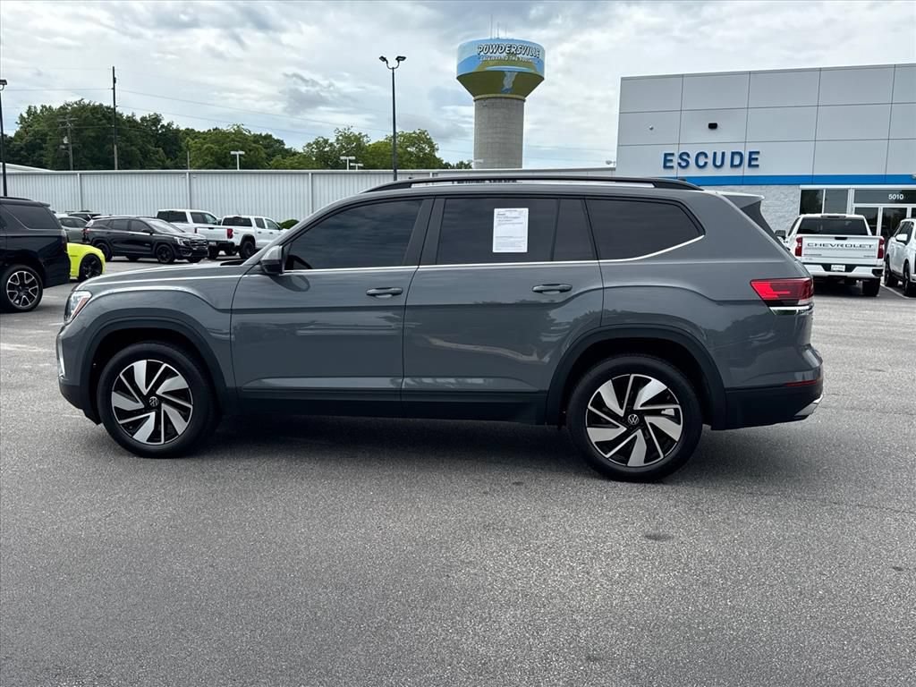 Used 2025 Volkswagen Atlas SE FWD image 6