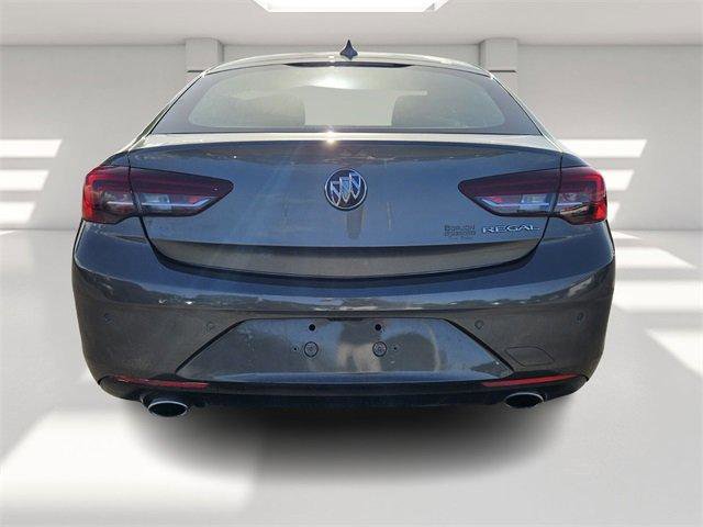 Used 2019 Buick Regal Avenir w/ Driver Confidence Package II image 4
