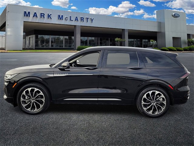 Certified 2024 Lincoln Nautilus Reserve image 7