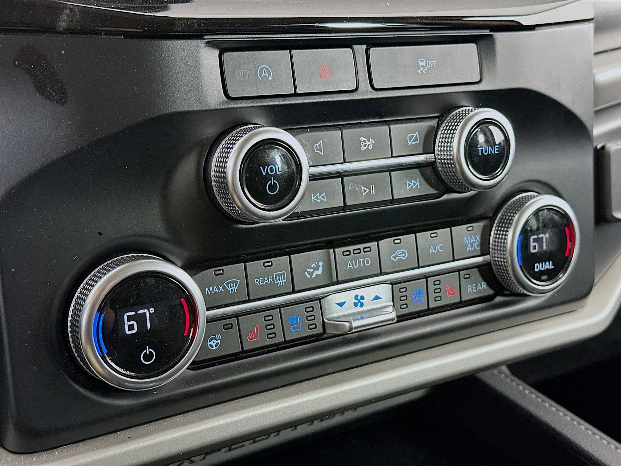 Used 2024 Ford Expedition Max XLT image 24