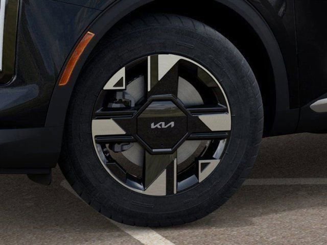 New 2026 Kia Sportage LX image 9