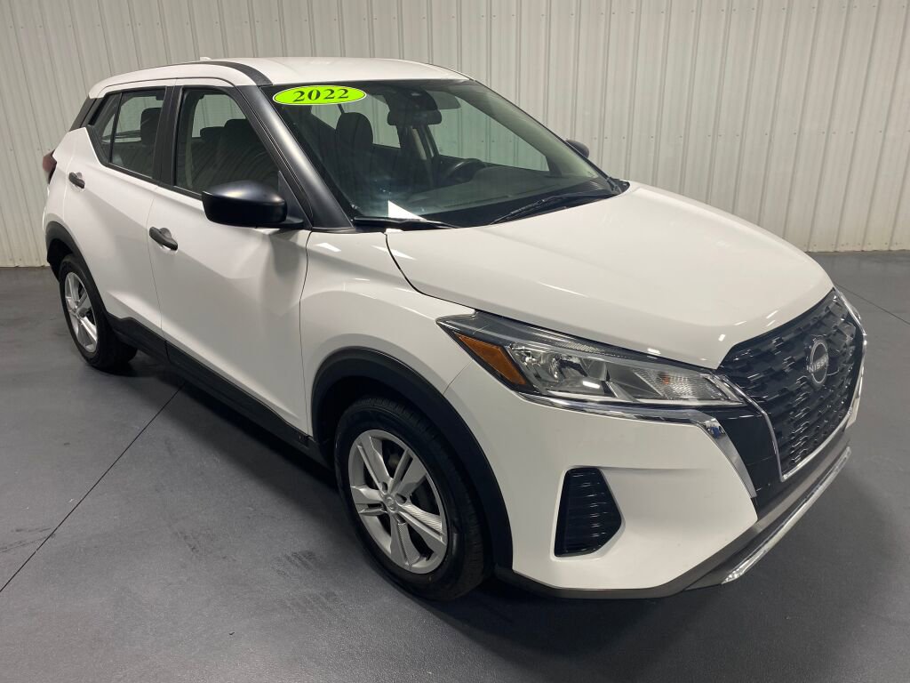 Used 2022 Nissan Kicks S image 18