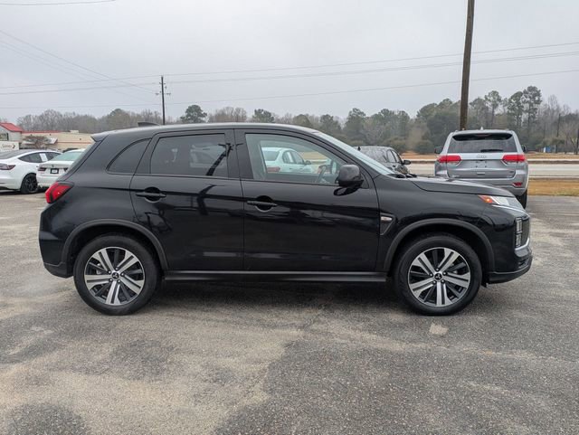 Used 2025 Mitsubishi Outlander Sport ES image 2