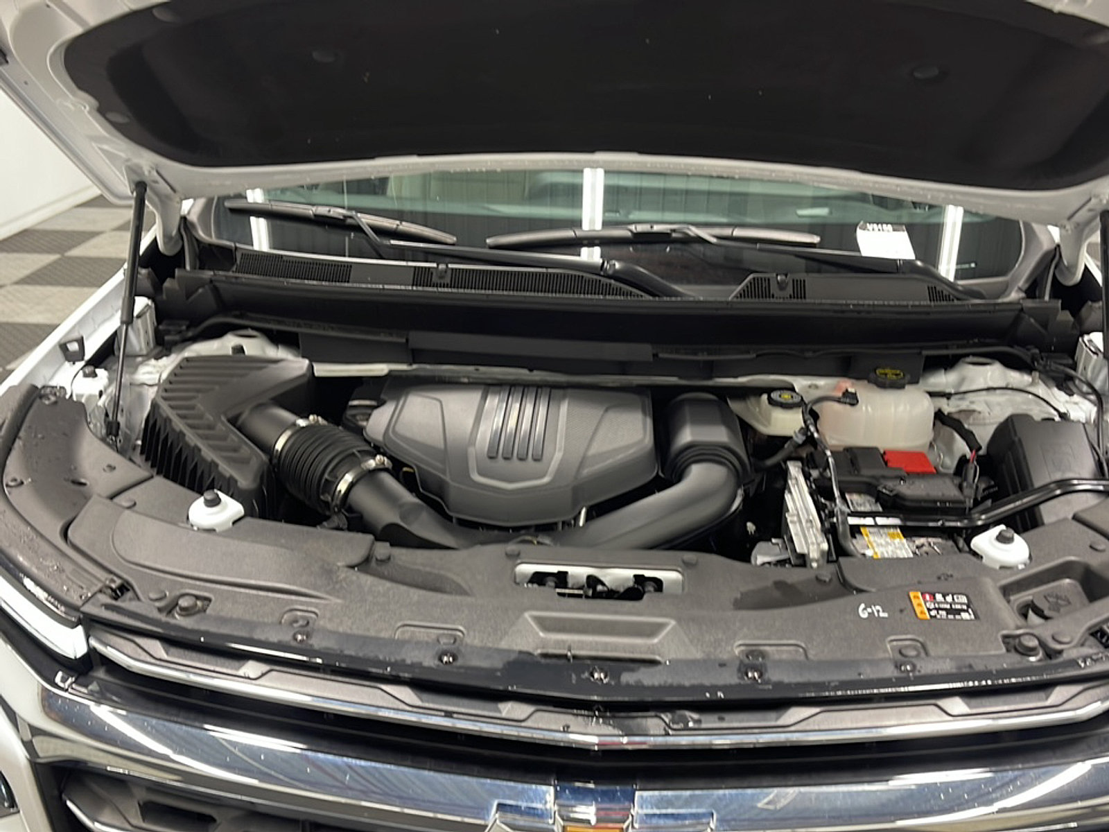 Used 2026 Chevrolet Traverse LT w/ Driver Confidence Package FWD image 26