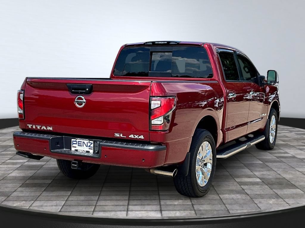 Used 2021 Nissan Titan SL w/ Moonroof Package AWD/4WD image 7