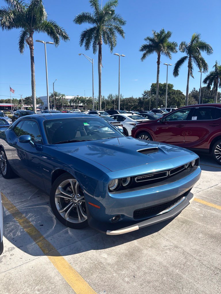 Used 2021 Dodge Challenger R/T RWD image 1