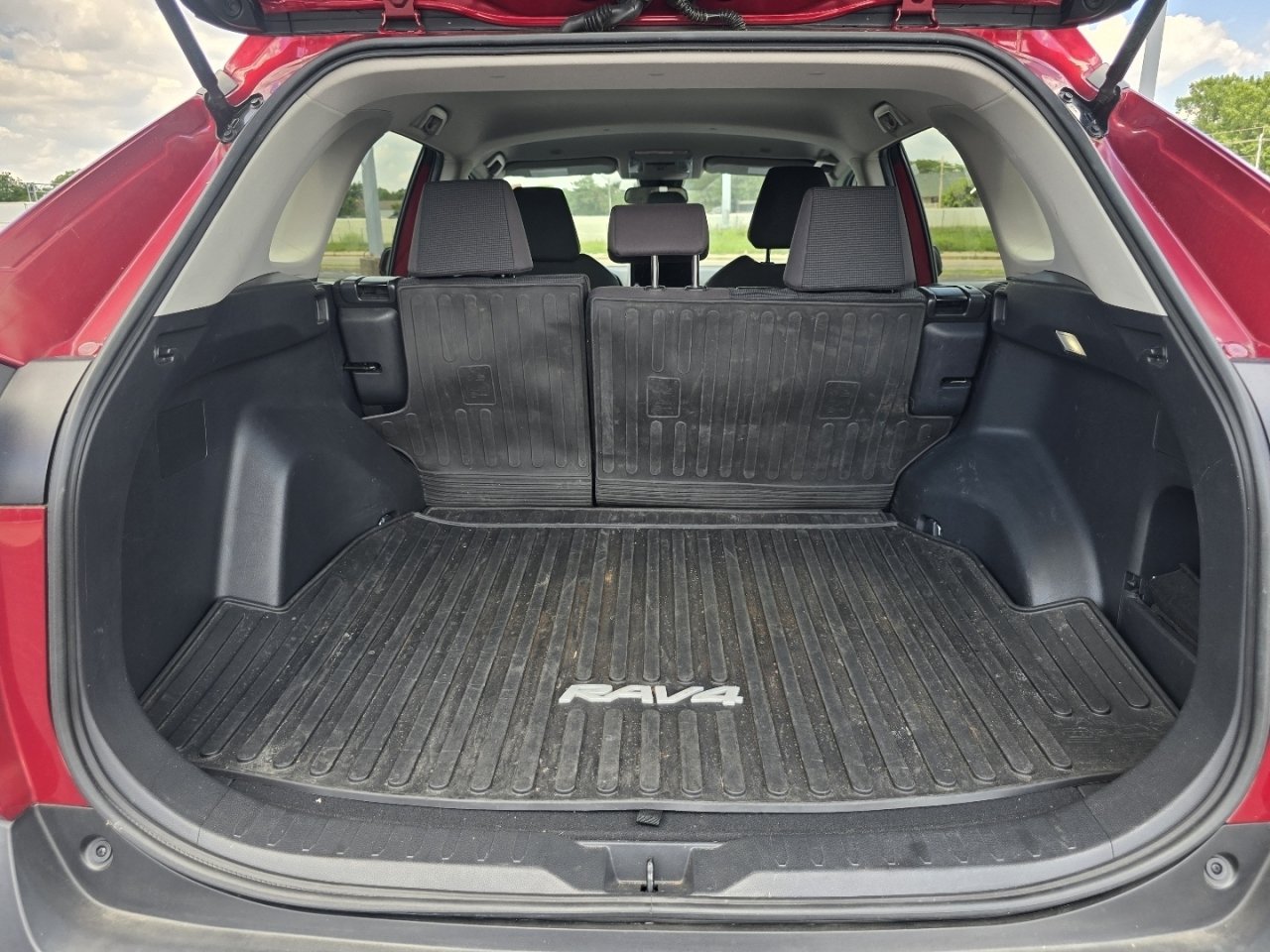 Certified 2023 Toyota RAV4 LE FWD image 15