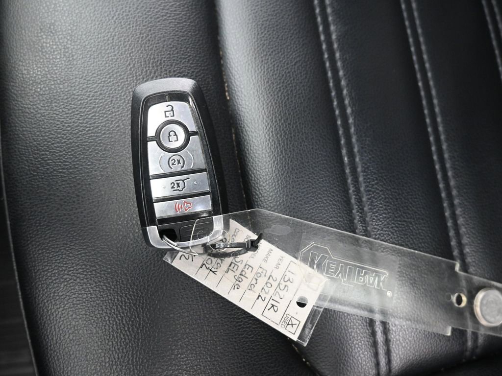 Used 2022 Ford Edge SEL w/ Convenience Package image 23