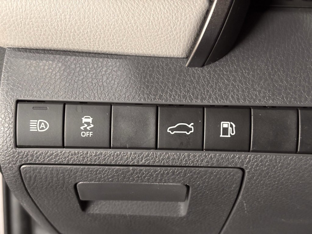 Used 2018 Toyota Camry XLE w/ Audio Package image 14