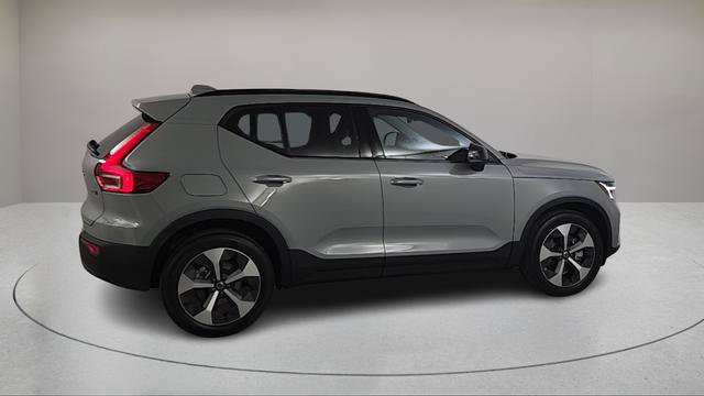 Certified 2026 Volvo XC40 B5 Plus w/ Protection Package Premier AWD/4WD image 3