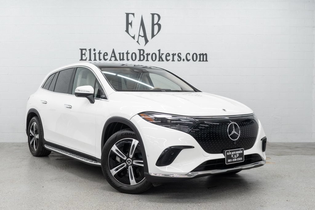 Used 2023 Mercedes-Benz EQS 450+ 4MATIC SUV w/ Acoustic Comfort Package image 43