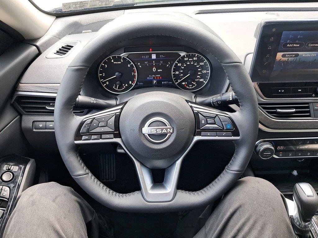 New 2025 Nissan Altima 2.5 SL image 14