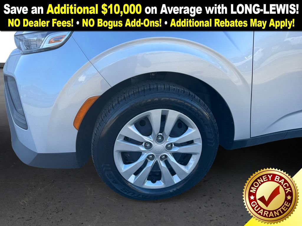 Used 2021 Kia Soul LX image 13