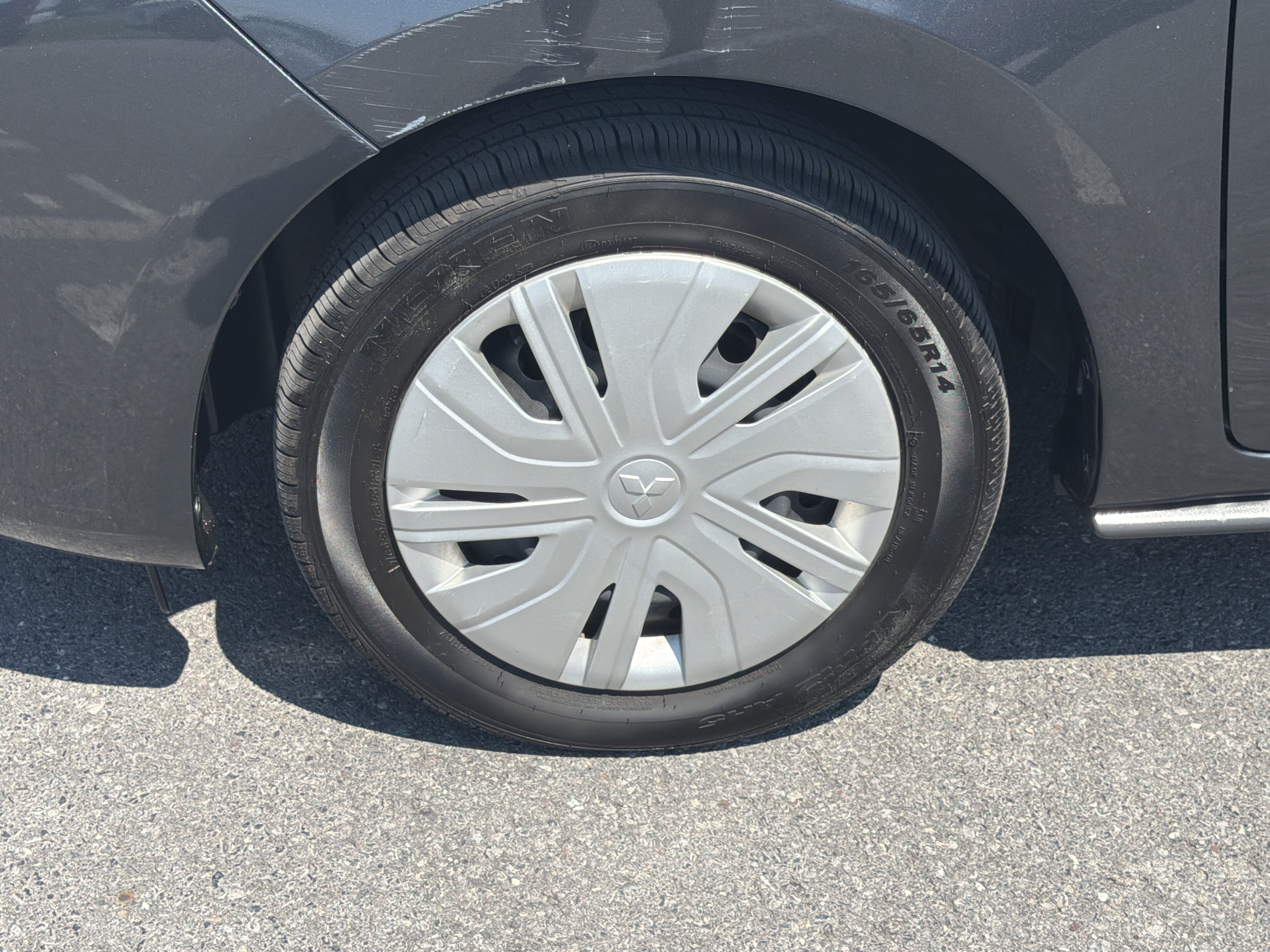 Used 2024 Mitsubishi Mirage ES FWD image 11