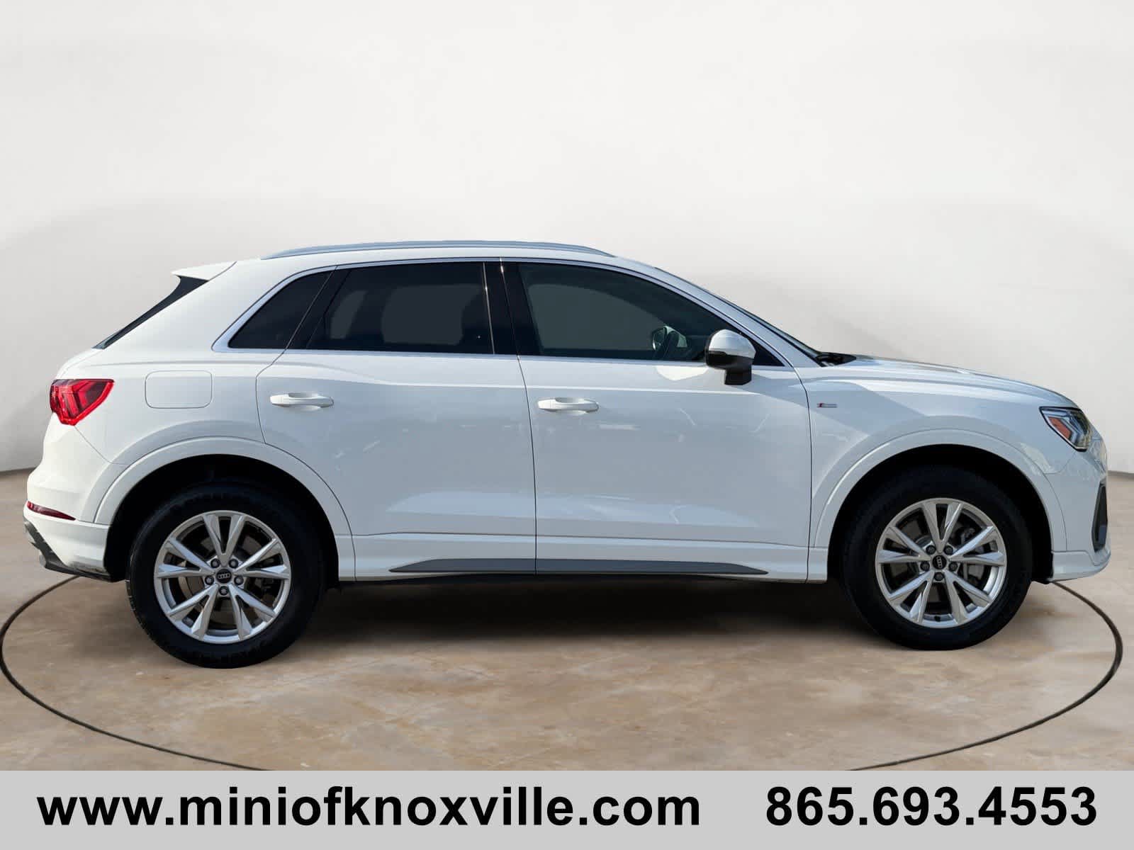 Used 2025 Audi Q3 2.0T Premium AWD/4WD image 2