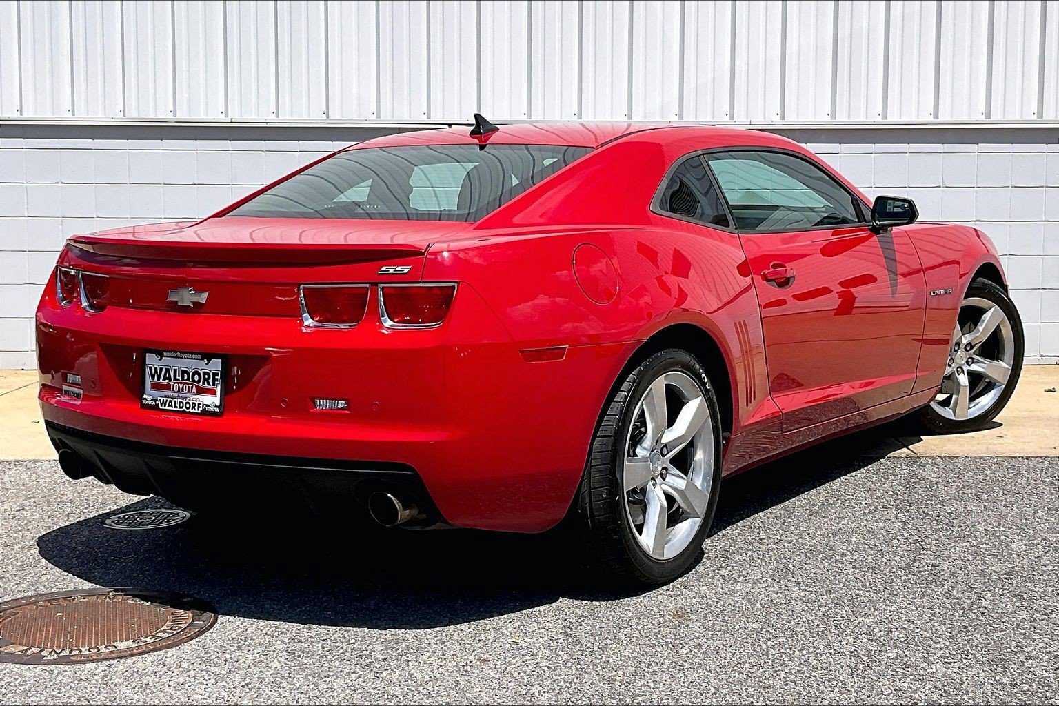 Used 2011 Chevrolet Camaro SS RWD image 17