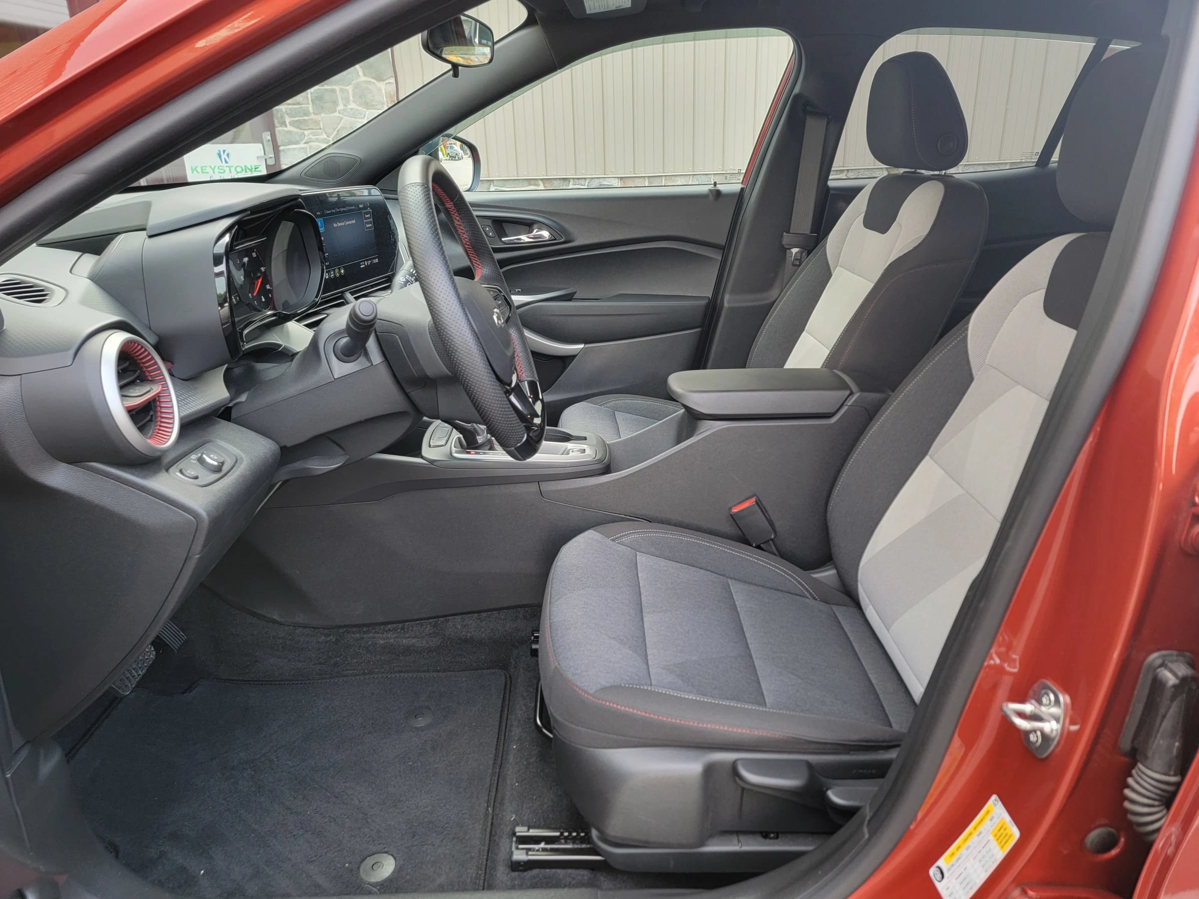 Used 2024 Chevrolet Trax RS w/ Driver Confidence Package FWD image 10