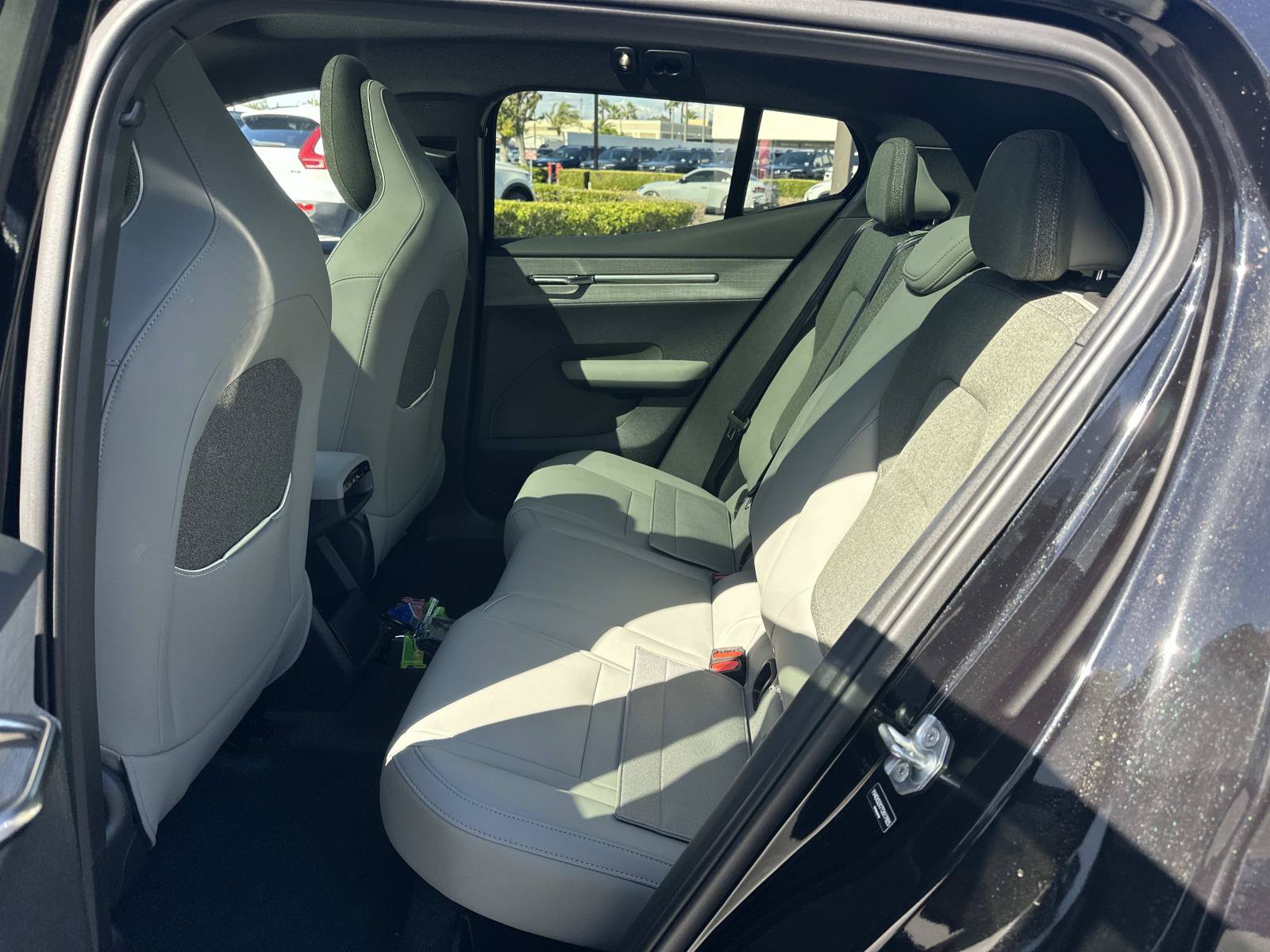 New 2026 Volvo EX30 Plus w/ Climate Package AWD/4WD image 17