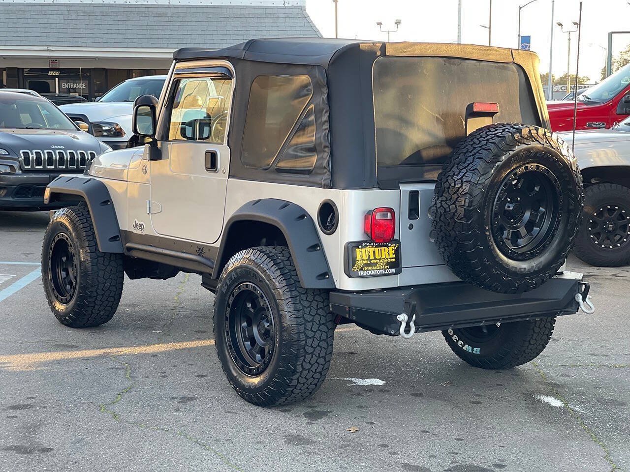 Used 2006 Jeep Wrangler X AWD/4WD image 3