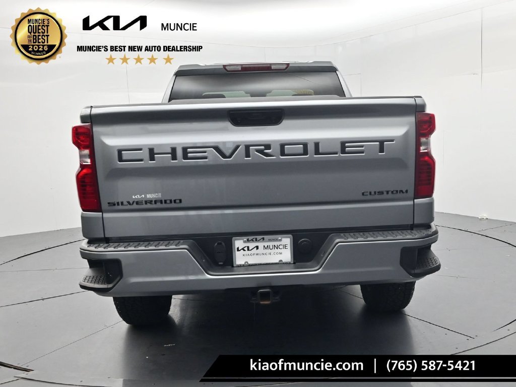 Used 2026 Chevrolet Silverado 1500 Custom w/ LPO, Dark Essentials Package AWD/4WD image 7