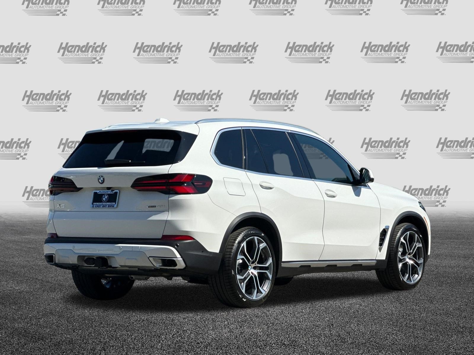 New 2026 BMW X5 xDrive40i AWD/4WD image 5