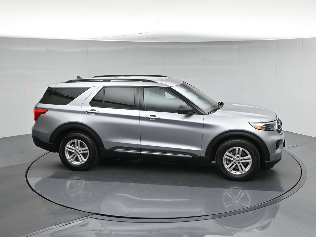 Certified 2022 Ford Explorer XLT RWD image 70