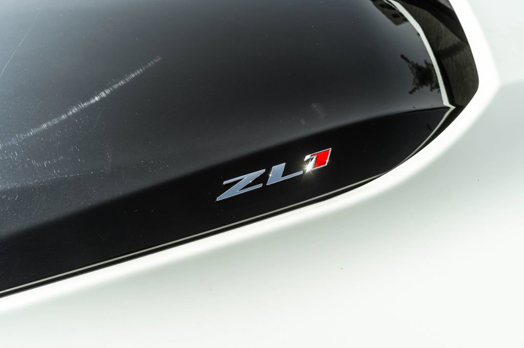 Used 2017 Chevrolet Camaro ZL1 RWD image 4