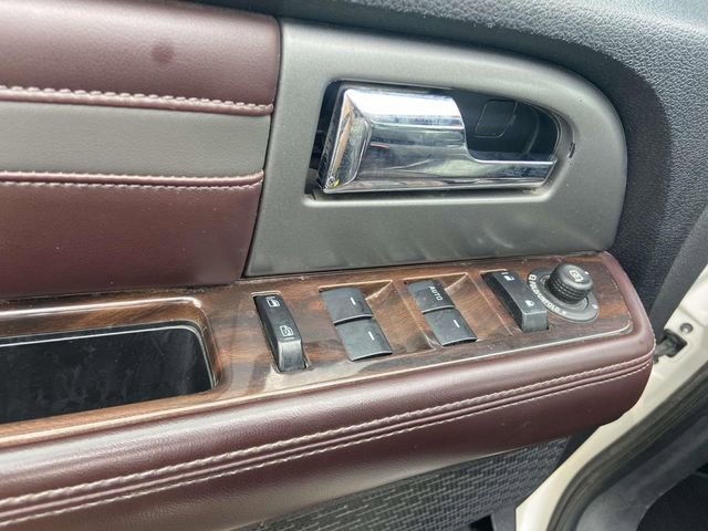Used 2015 Ford Expedition EL Platinum RWD image 13