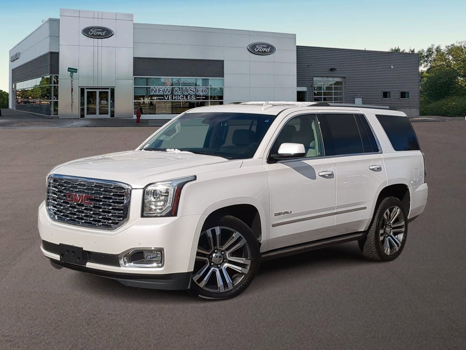 Used 2018 GMC Yukon Denali w/ Denali Ultimate Package image 1