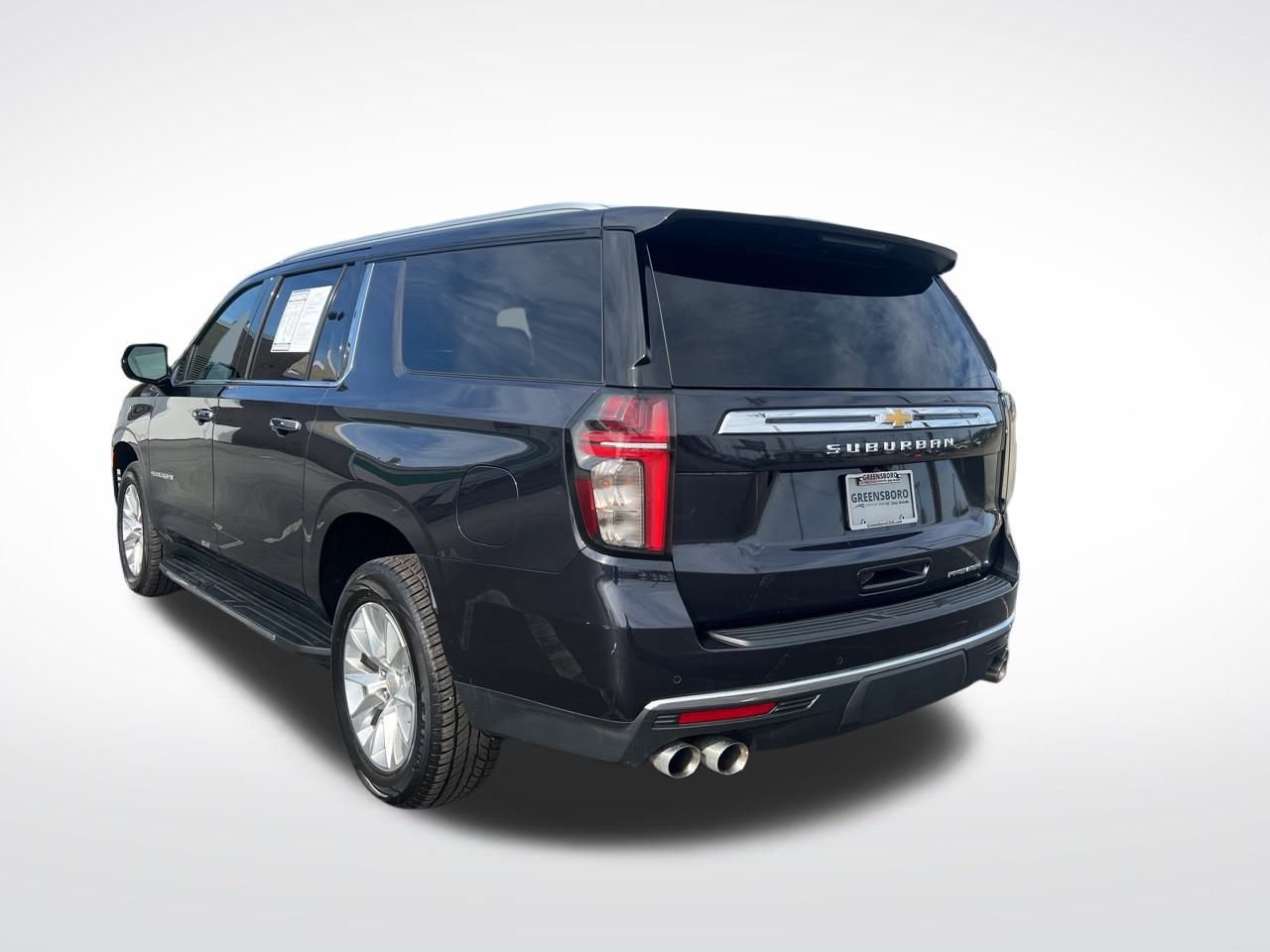 Used 2023 Chevrolet Suburban Premier image 3