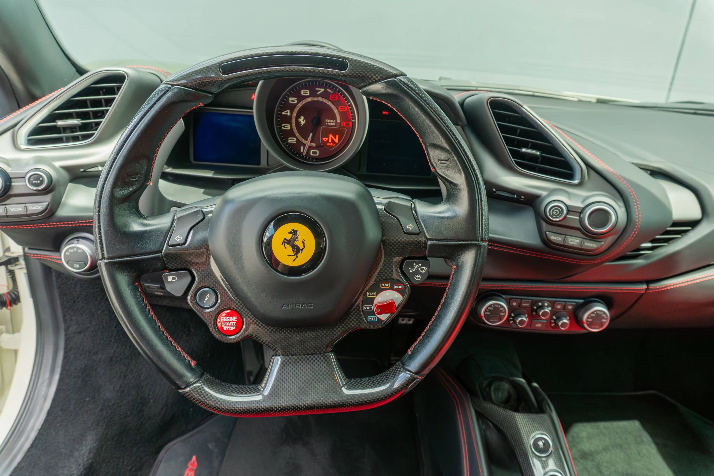Used 2018 Ferrari 488 GTB RWD image 64