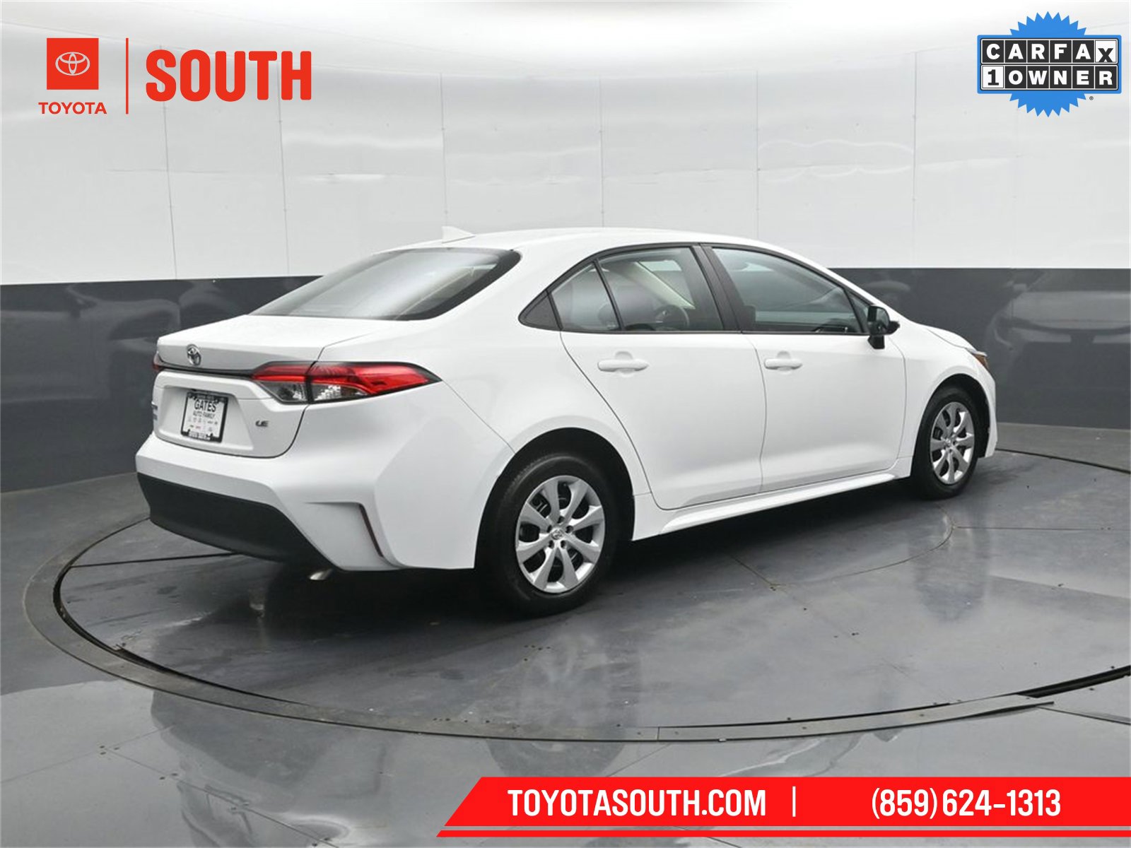 Used 2025 Toyota Corolla LE image 2