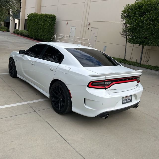 Used 2018 Dodge Charger SRT Hellcat RWD image 5