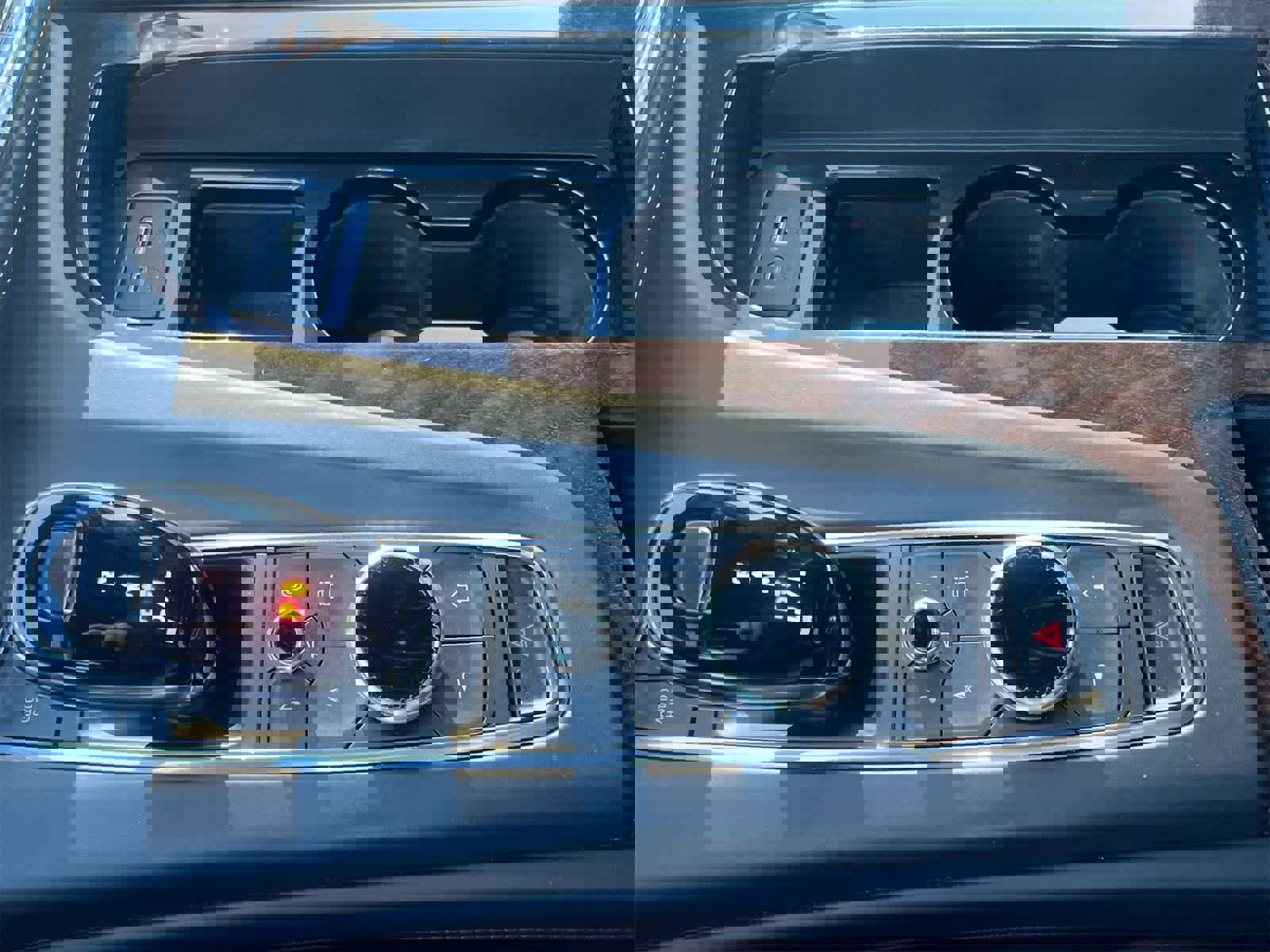 Used 2023 Cadillac Escalade Sport Platinum image 32