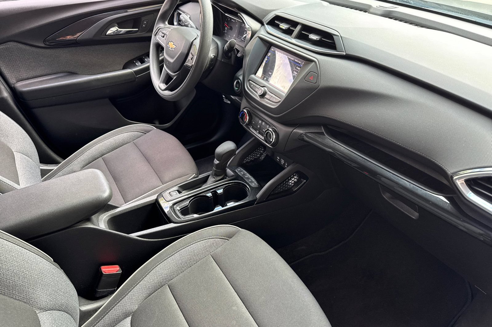 Used 2023 Chevrolet TrailBlazer LT FWD image 19