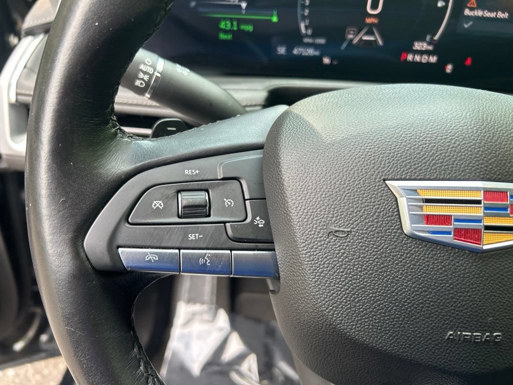 Used 2025 Cadillac XT4 Premium Luxury FWD image 24
