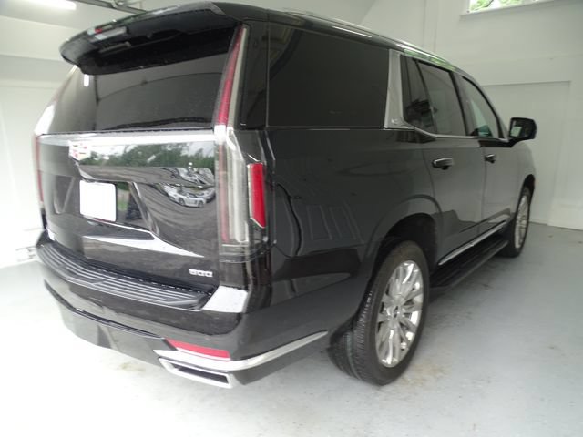 Certified 2024 Cadillac Escalade Premium Luxury w/ LPO, Floor Liner Package AWD/4WD image 24