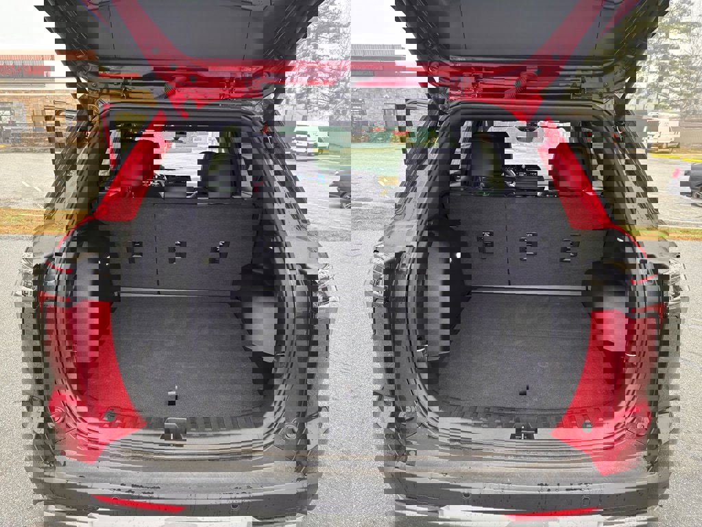 New 2026 Chevrolet Equinox ACTIV w/ Convenience Package III image 20