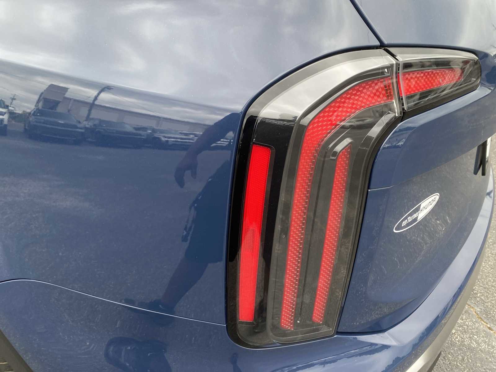 Used 2025 Kia Telluride EX w/ EX Captain's Chair Package FWD image 10