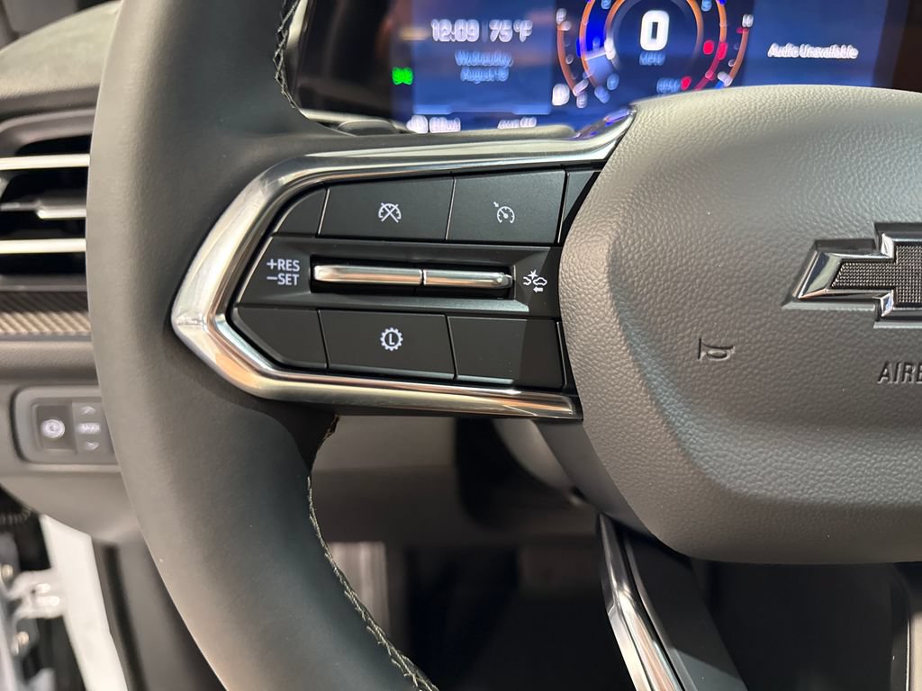 New 2027 Chevrolet Traverse Z71 w/ Driver Confidence Package AWD/4WD image 5