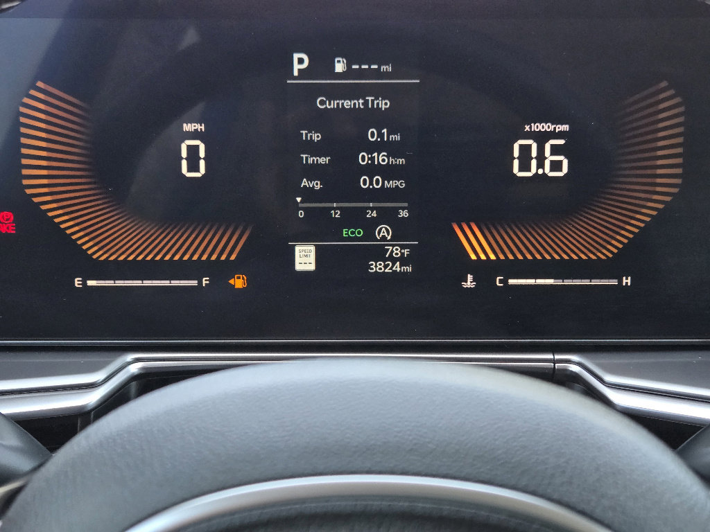 Certified 2025 Kia Sorento S image 6