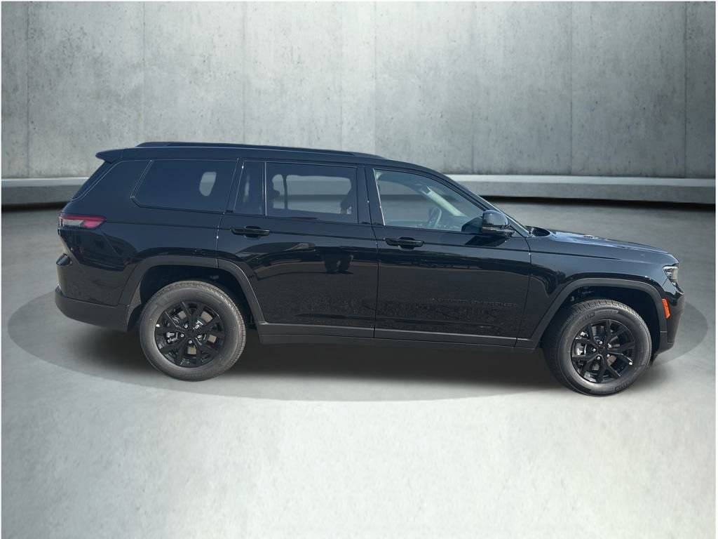 New 2025 Jeep Grand Cherokee L Altitude image 3