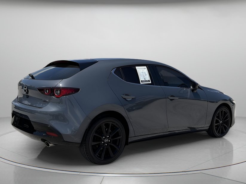 Used 2022 MAZDA MAZDA3 s FWD image 3