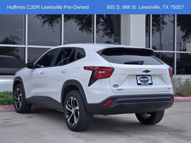 Used 2024 Chevrolet Trax RS w/ Driver Confidence Package FWD image 5