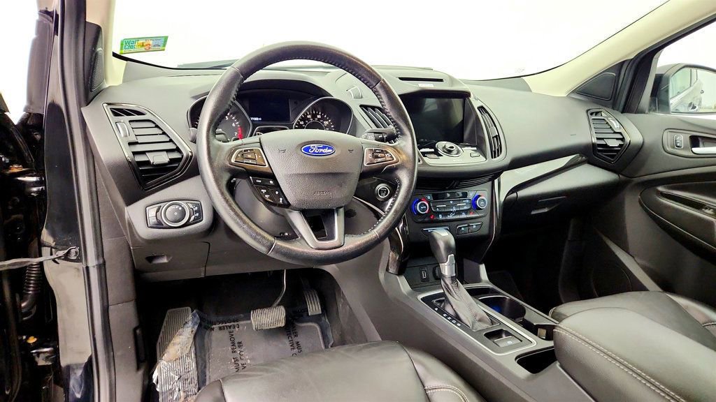 Used 2017 Ford Escape Titanium AWD/4WD image 13