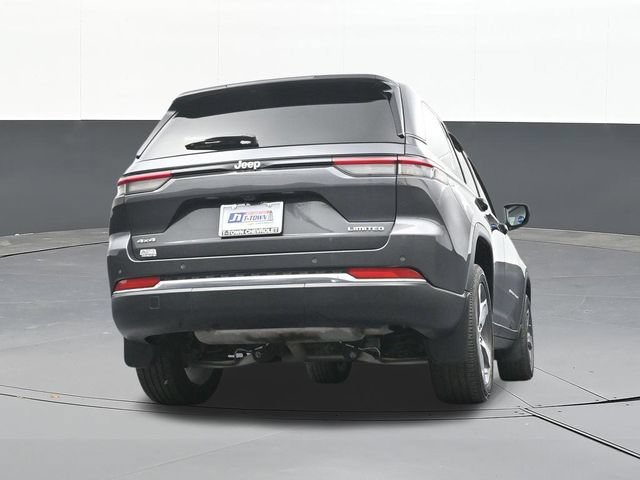 Used 2024 Jeep Grand Cherokee Limited AWD/4WD image 50