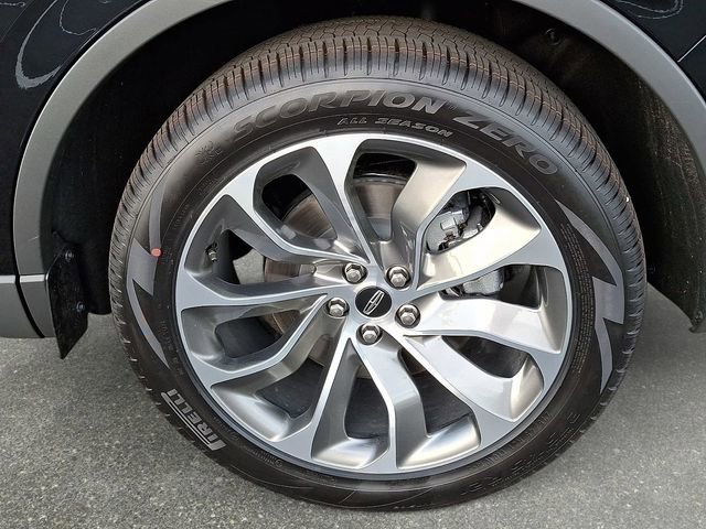 New 2026 Lincoln Aviator AWD image 8