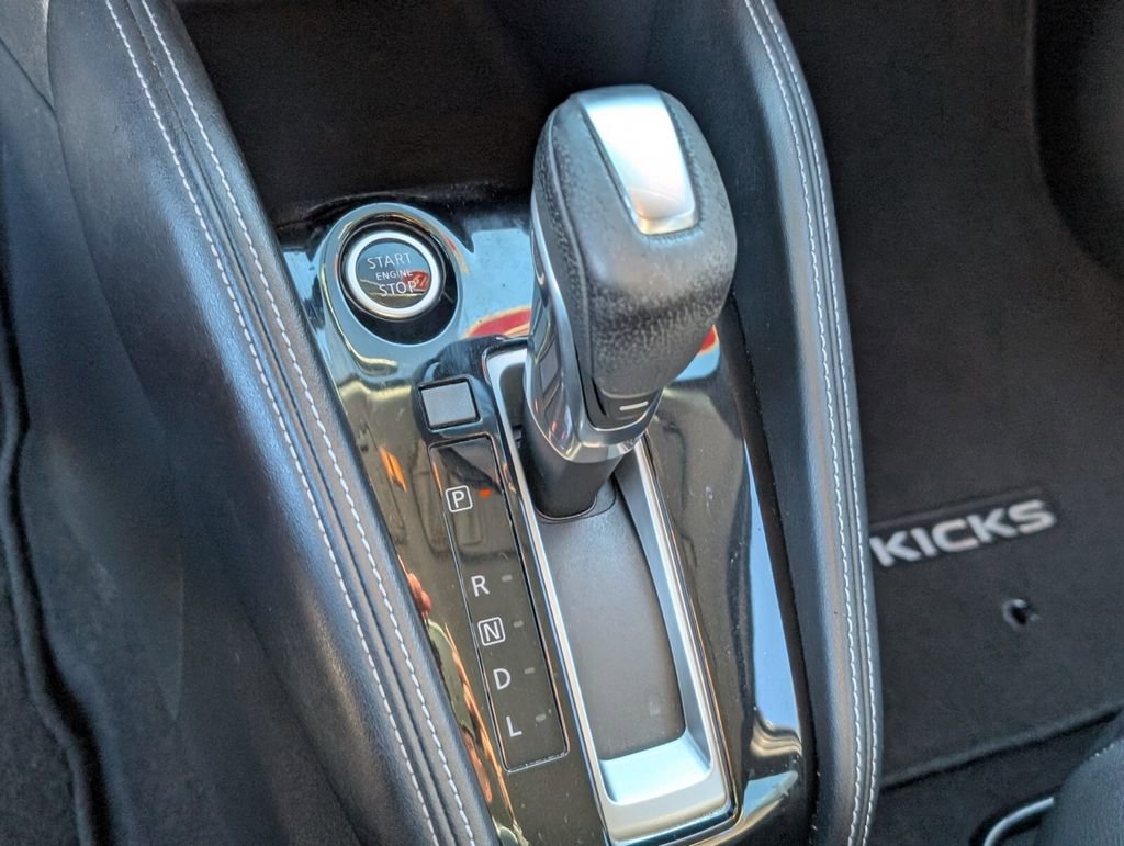 Used 2019 Nissan Kicks SR w/ SR Premium Package image 26